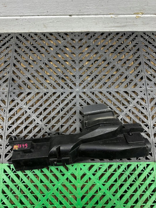Halter des Kühlers BMW 3 E46 7530252
