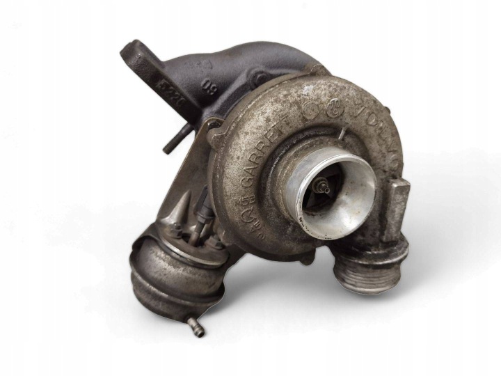 turbo Volvo XC70 2 2004 8689592