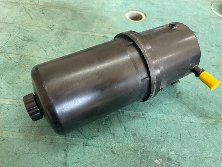 Boîte Filtre Carburant VOLKSWAGEN AMAROK 2H0127401B @M