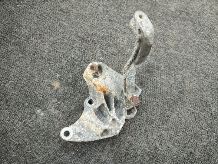 Getriebehalter VOLKSWAGEN AUDI SKODA 2.0TDI CBD 1K0199117AP
