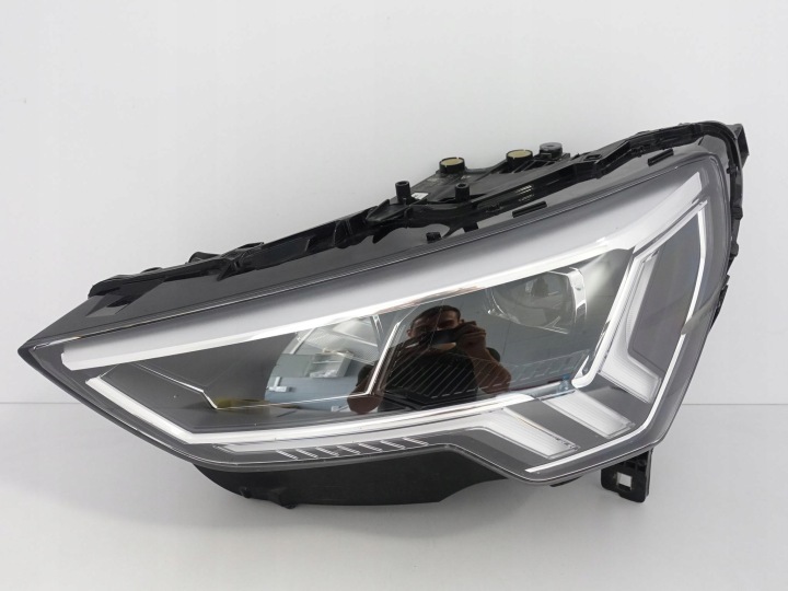 AUDI Q3 II 2 F3 83A 18- Licht FULL LED links vorne EU