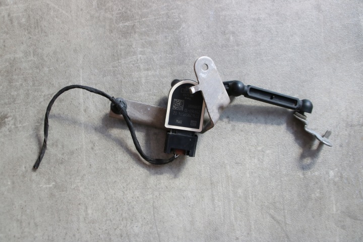 BMW G30 G31 G11 G12 G14 G15 sensor POZIOMOWANIA of the lights left rear part 2959574