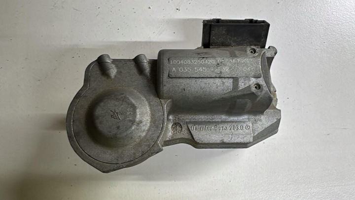 Mercedes-Benz OE A0355457732 blocking steering wheel steering wheel