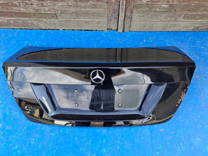 Malle / hayon coffre porte arrière MERCEDES C-KLASA W204 Berline 2007R->
