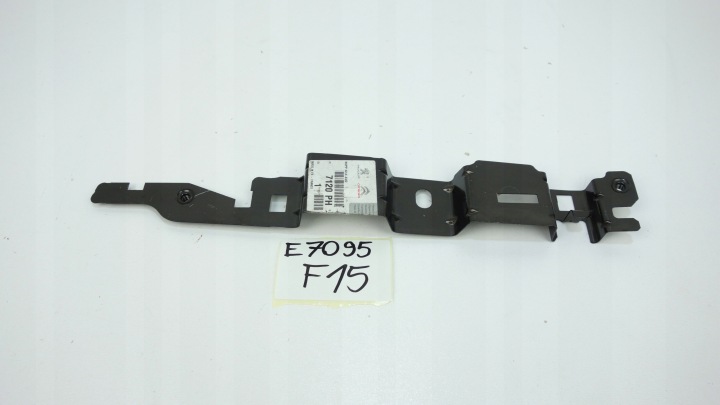 PEUGEOT 308 T7 2007- console aile droite avant 7120.PH