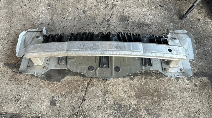 PEUGEOT 3008 II Gurten heck hinten Z träger unter Stoßstange