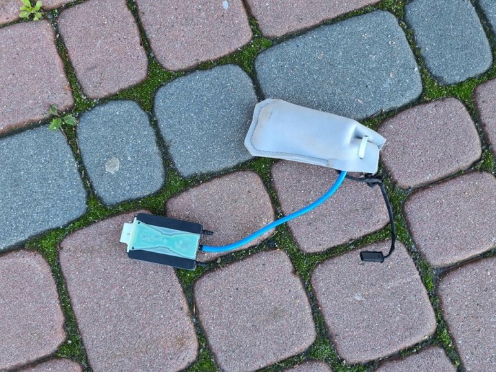 Ledzwie pompowanie SITZ Opel Astra K V 13515731