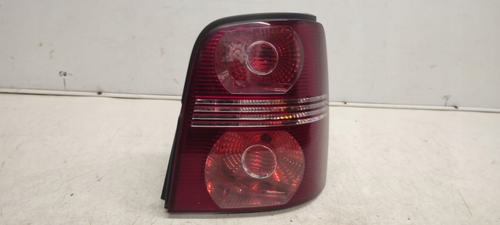 Licht heck hinten rechts w Kotflügel VW Touran und LIFT 1,4 TSI
