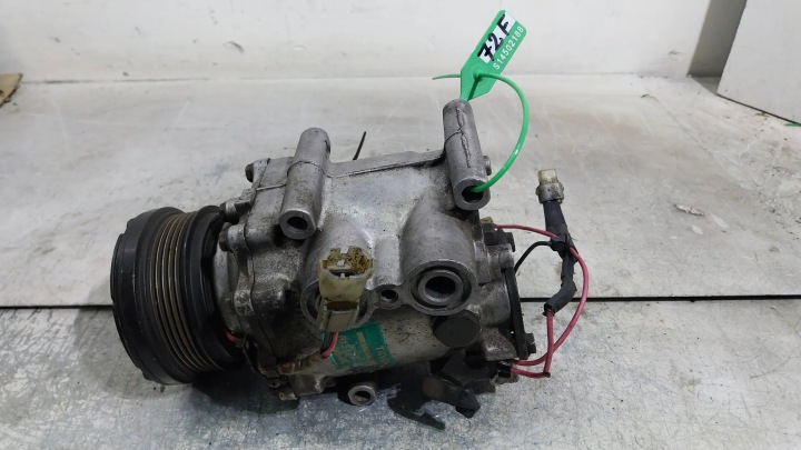 compressor compressor; of the air conditioning TRV090-3501 FORD FIESTA MK3 MK4 1.3 1.4