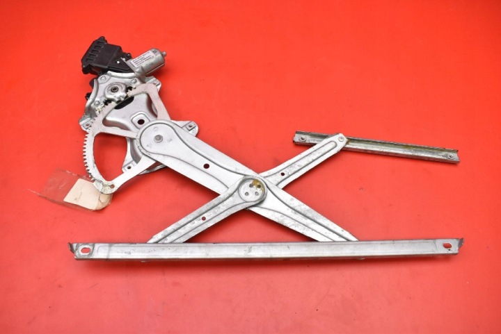 window regulator left front EU 69820-0F021 TOYOTA VERSO LIFT 12-15