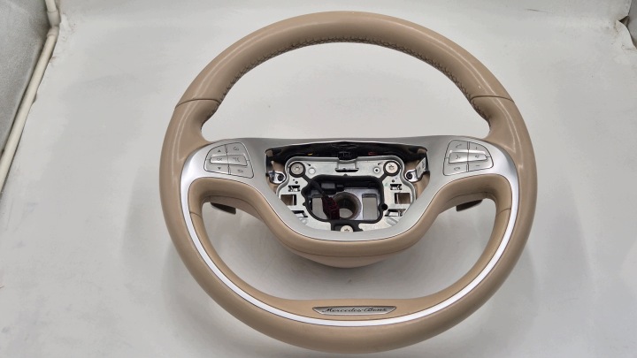 volant MULTIFUNKCJA avec la direction beige MERCEDES W222 très bon état!!