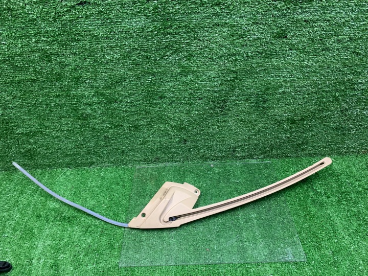PROWADNICA Plage arrière enrouleur Porte coffre hayon Droite Arrière MERCEDES W211 KOMBI A2118100627