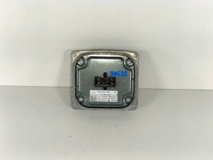 UNITÉ DE CONTRÔLE MODULE LED OPEL ASTRA K 15