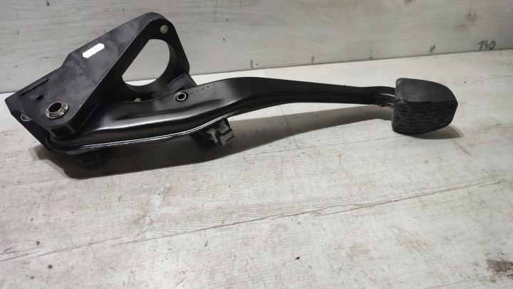 Mercedes-Benz A-classa W176 17r. 1.5cdi Pedal freno