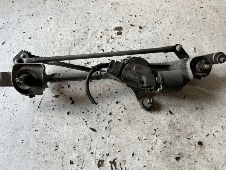OPEL INSIGNIA A motorek mechanismus stěračů EUROPA