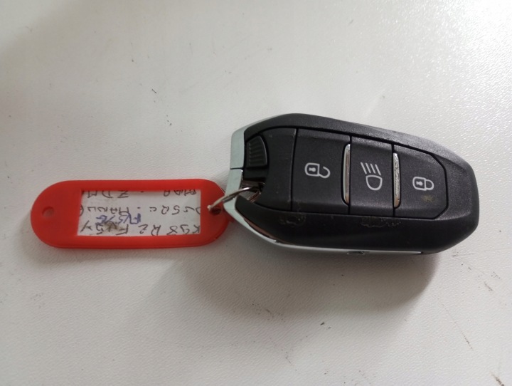 Clé Clé PEUGEOT 98281182ZD