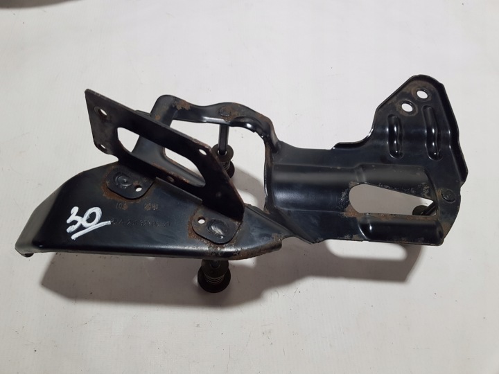 Halter KOMPRESORA AIRMATIC SPREZARKI MERCEDES W251