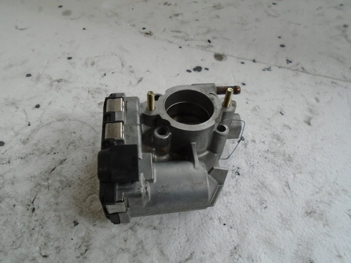 Vanne boitier papillon 0280750044 Opel Corsa C Agila A 1.0 1.2 12V