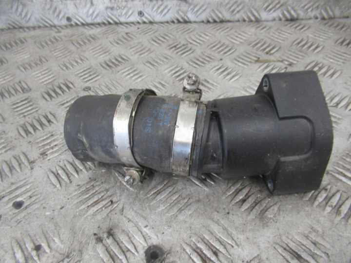 tubo Tubazione radiatore intercooler turbine SKODA OCTAVIA 2 1.6 TDI 1K0145828T