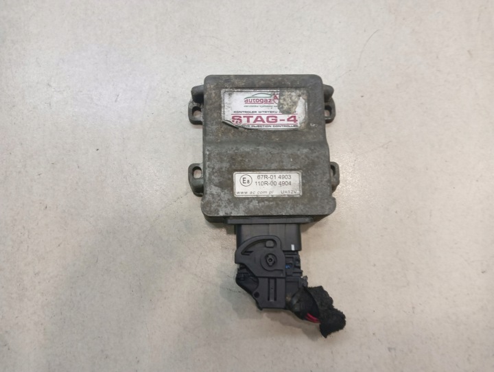 riadiaca jednotka plynu PASSAT B5 1.6 ARM 67R-014903