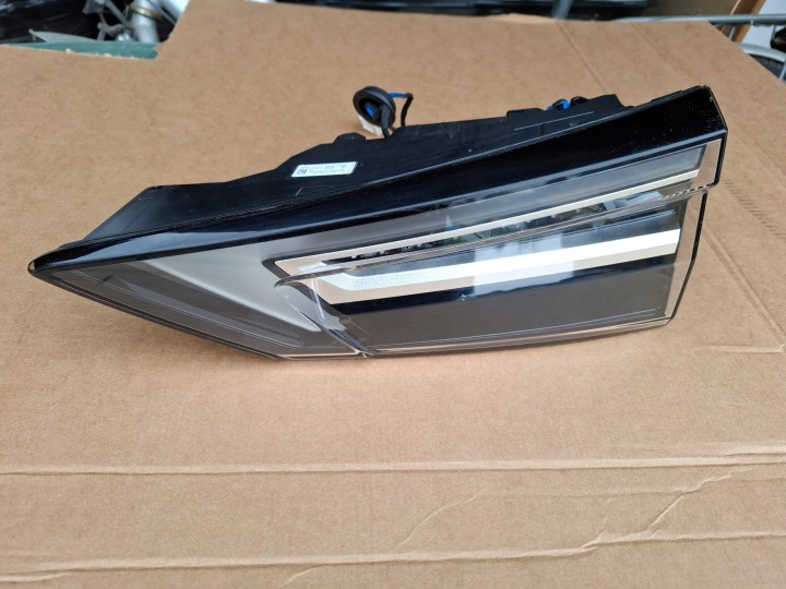 light rear part trunk door right Nissan Qashqai III J12 LIFT 25r