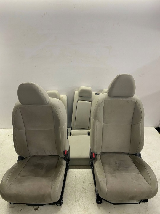 QASHQAI J11 sjedala bočno KOMPLET BEZOWE koža ALCANTARA