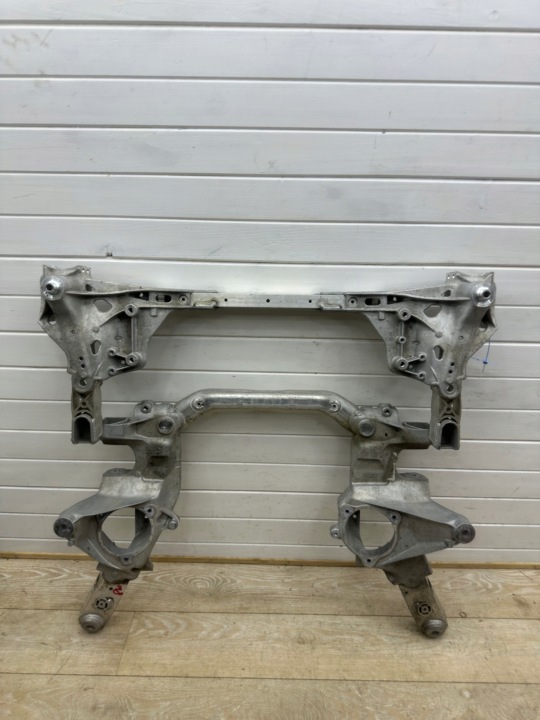 BMW G11 G12 G15 G16 G30 G31 M8 M5 subframe axle beam front XDRIVE 6887340