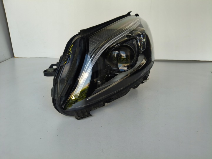 Licht links REFLEKTOR MERCEDES C-KLASA W205 18- LIFT FULL LED MULTIBEAM