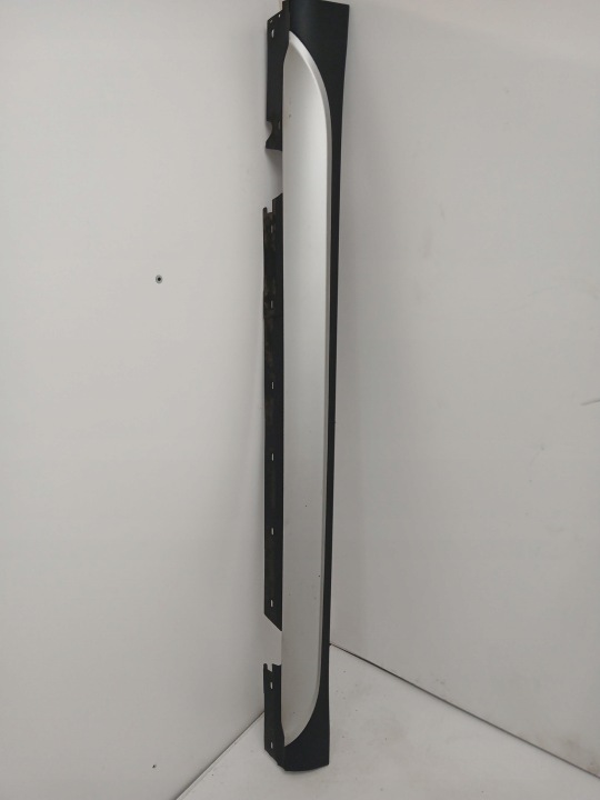 moulage seuil couverture droit BMW X1 E84