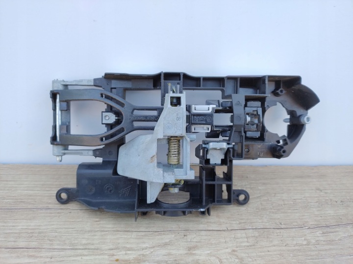 BMW 7 F01 F02 SUPPORT PLAQUE POIGNÉES DROITE ARRIÈRE X4718722814 K113/PD583