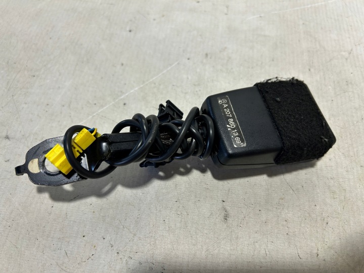 ZAPINKA supports left front MERCEDES W207 A2078601369
