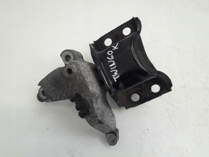 Supporti motore usato 8200410267 Renault Twingo 2 II