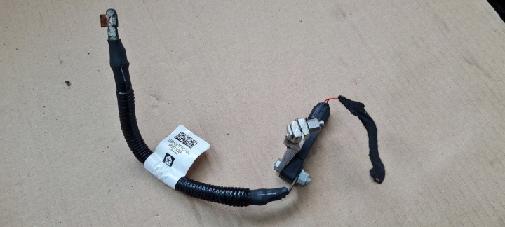 Chrysler Pacifica 2022 kabel baterie snímač svorka 68318616AC