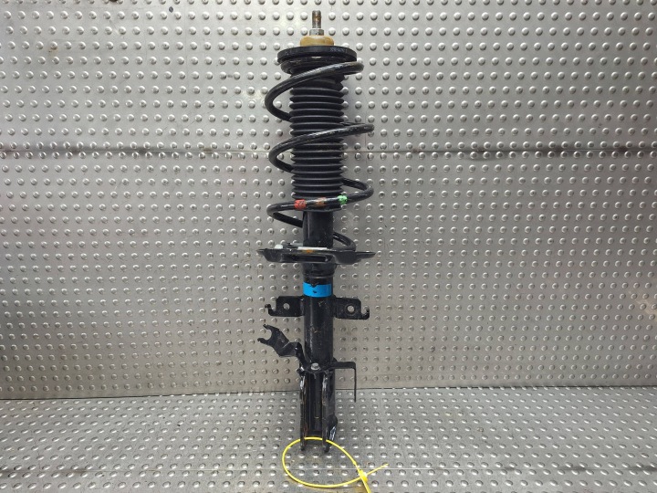 lengéscsillapító eleje jobb=bal NISSAN JUKE II F16 19-26 54303-1083R