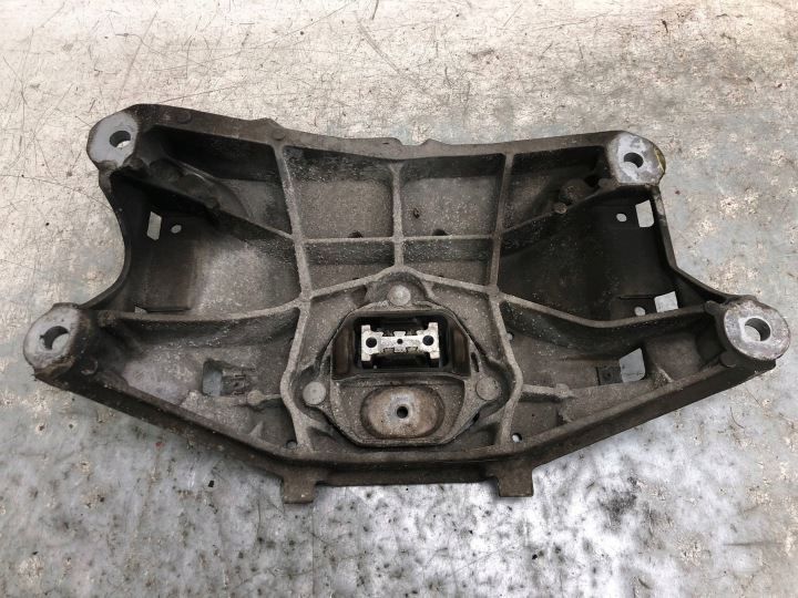tartó PODPORA Sebesség Valtók AUDI A4 B8 LIFT SEDAN 8K0399263BK
