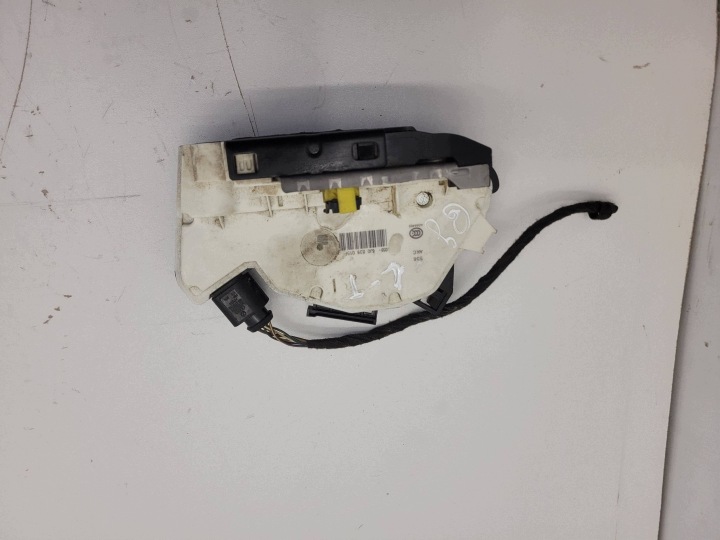 SEAT IBIZA IV de la Serrure Portière Gauche Arrière 09R- 6J0839015F