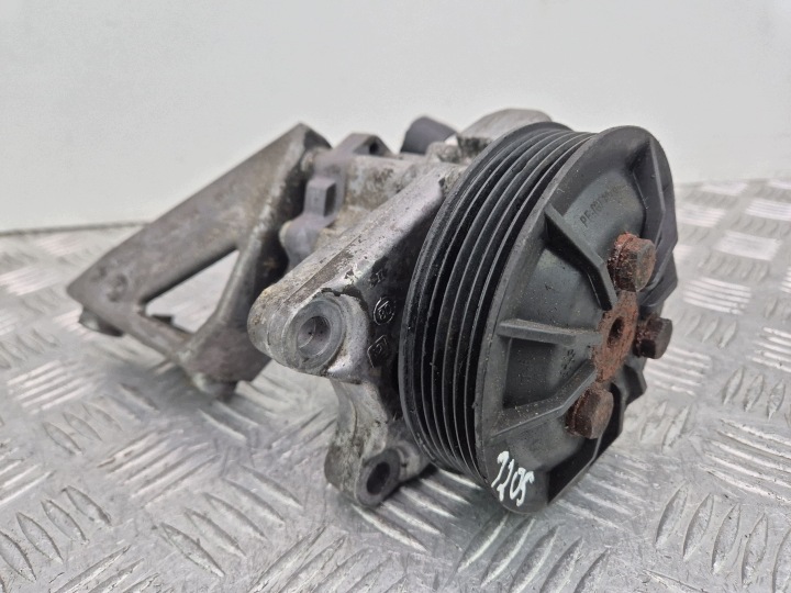 BMW 5 E60 E61 530i servo pump 676976605 N52B30AF