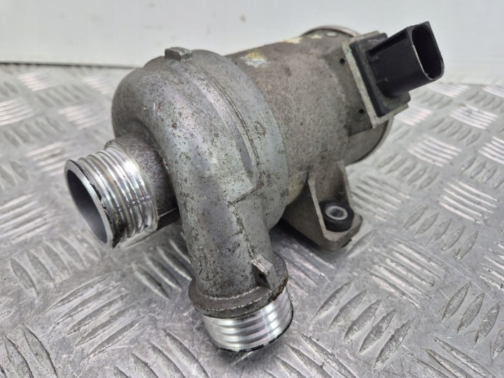 supplementary water pump BMW X1 E84 20i 7604027 N20B20A