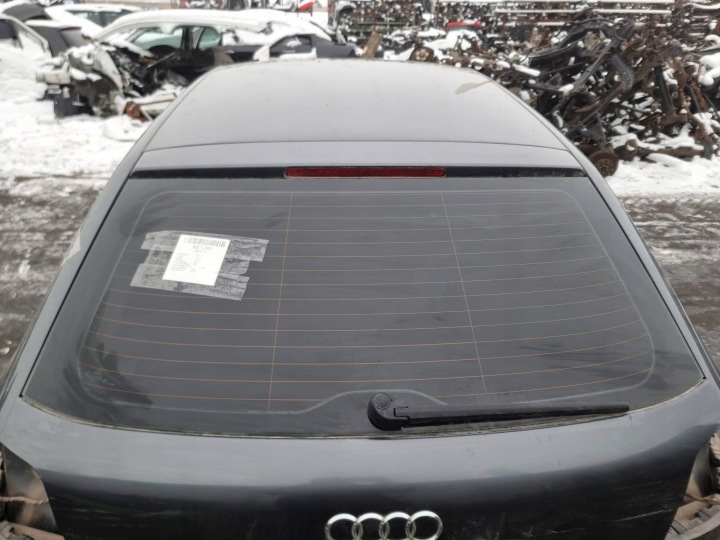 OKNO zadok AUDI A3 8P 3D