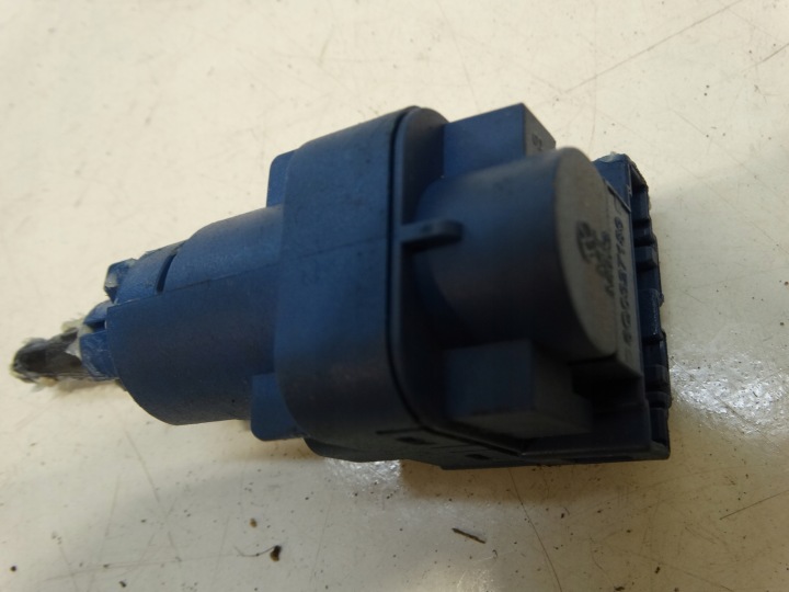 switch sensor of the clutch SEAT IBIZA MK4 6Q0927189