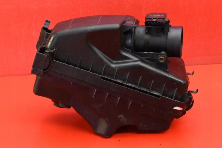 cover of a filter, air 17705-33061 TOYOTA COROLLA IX E12 1.4 D-4D 90 KM