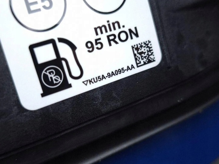 FORD CUGA II (DM2) rabat réservoir de carburant KU5A9A095AA 2,49L essence 110kW 7