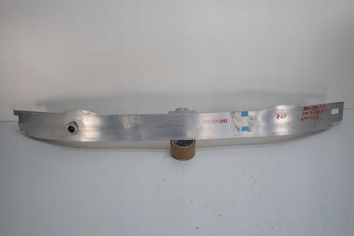 BMW F30 F31 3 F20 F21 F22 F23 F32 F33 F36 4 výztuha nárazníku přední předek