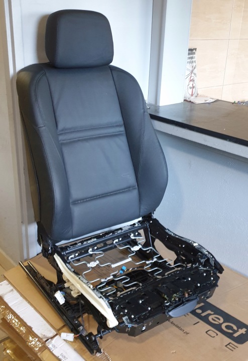 FOTEL eleje AIRBAG BMW X5 E70 LIFT jobb PASAZERA EUROPA OE EU