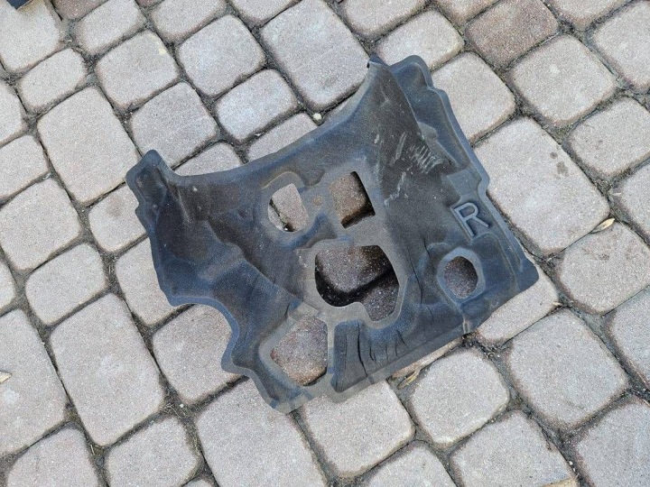 Wyciszenie Insonorisation komory Moteur Droit Toyota Highlander XU70