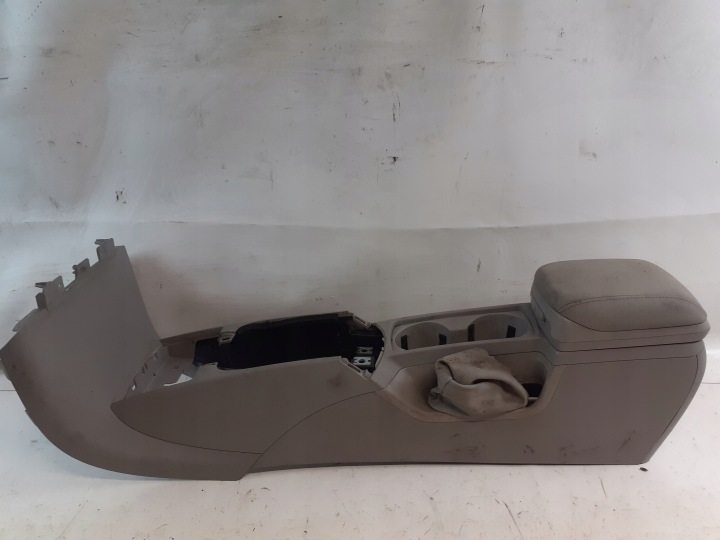 VOLVO S40 II TUNEL media bracciolo 8687408