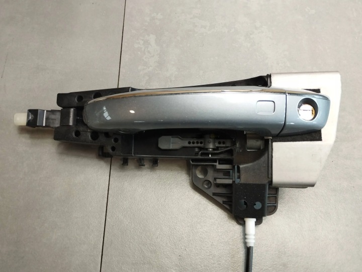 AUDI A6 C7 handle left front KESSY LX7P