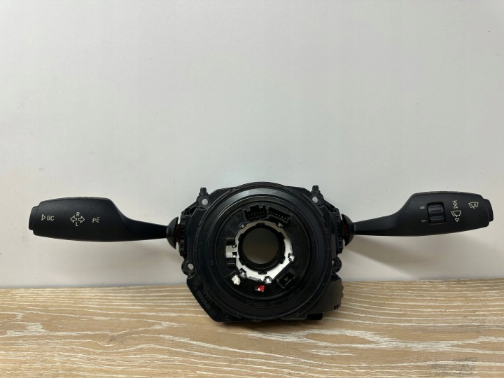 páčky pod volant a ovládanie predok BMW 3 F30 F35 F31 9351148