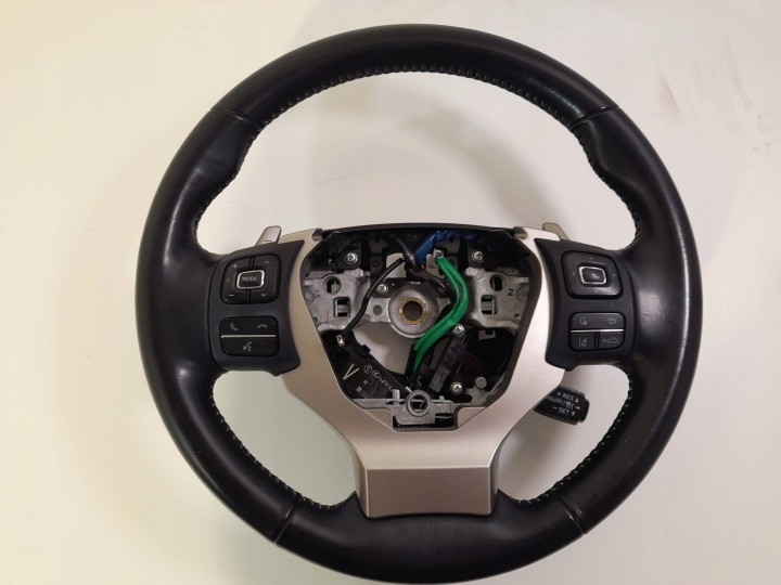 Lexus NX e volante skorzana z manetkami 864A248011 (L301)