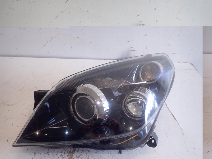 FEUX PHARE AVANT GAUCHE OPEL ASTRA III H BI-XENON 04-09